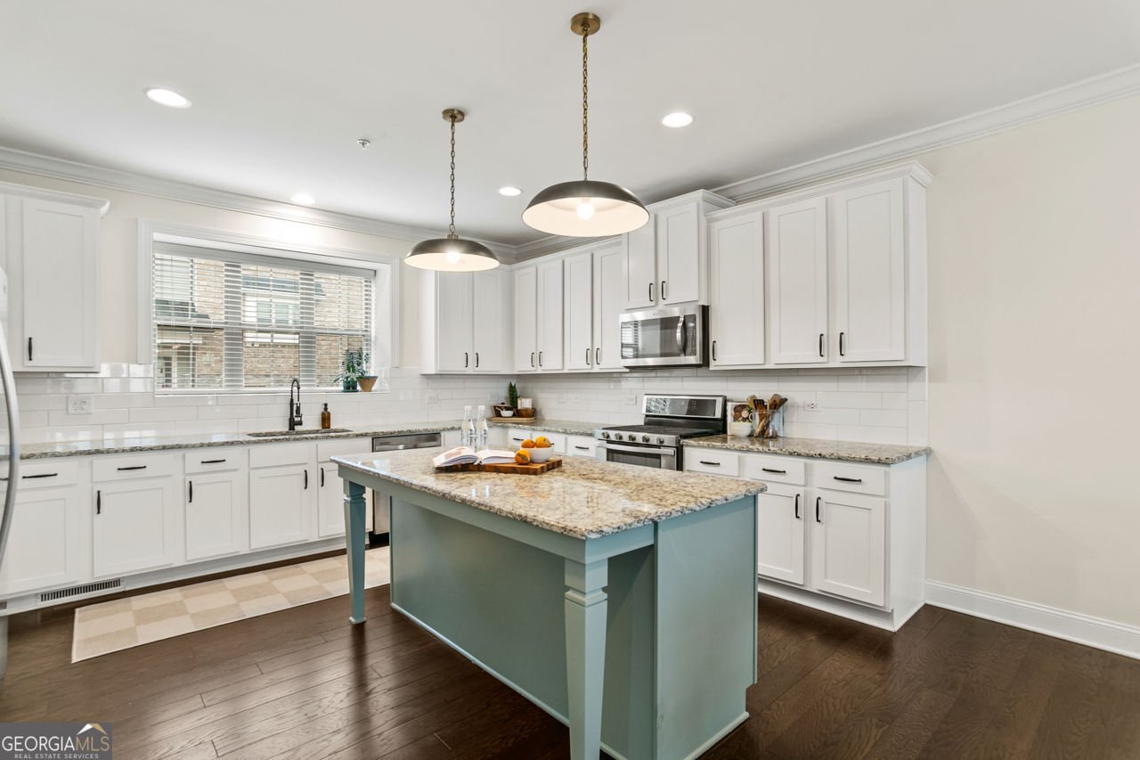 557 Henry Drive Marietta - 4