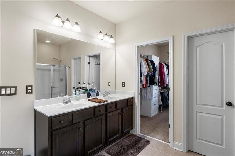 3820 Kings Bridge Drive Douglasville - 33