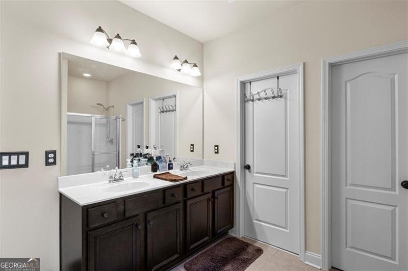 3820 Kings Bridge Drive Douglasville - 34