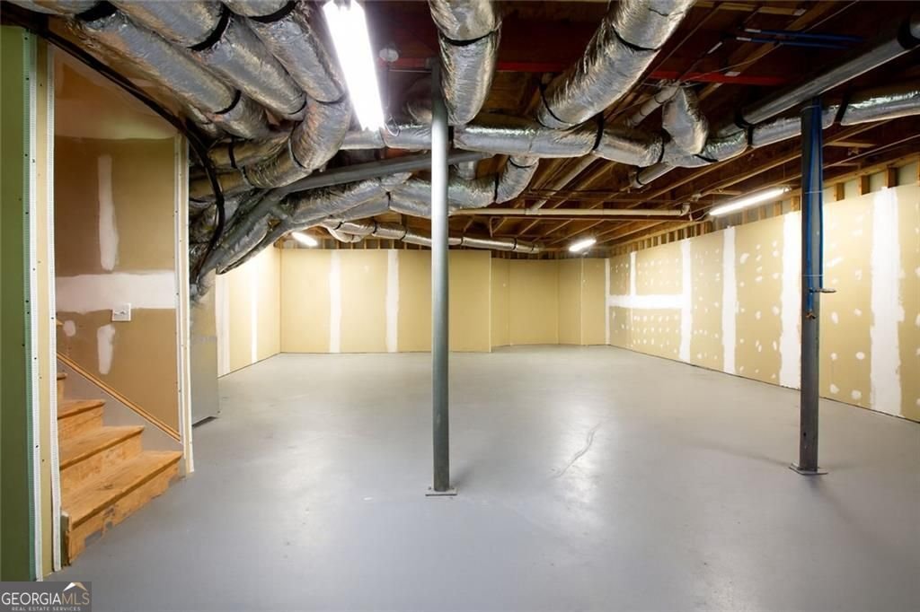 133 Brookview Circle Sandy Springs - 31