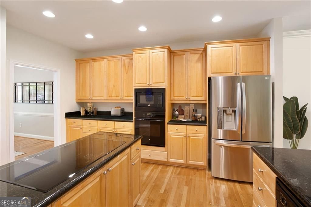 133 Brookview Circle Sandy Springs - 8