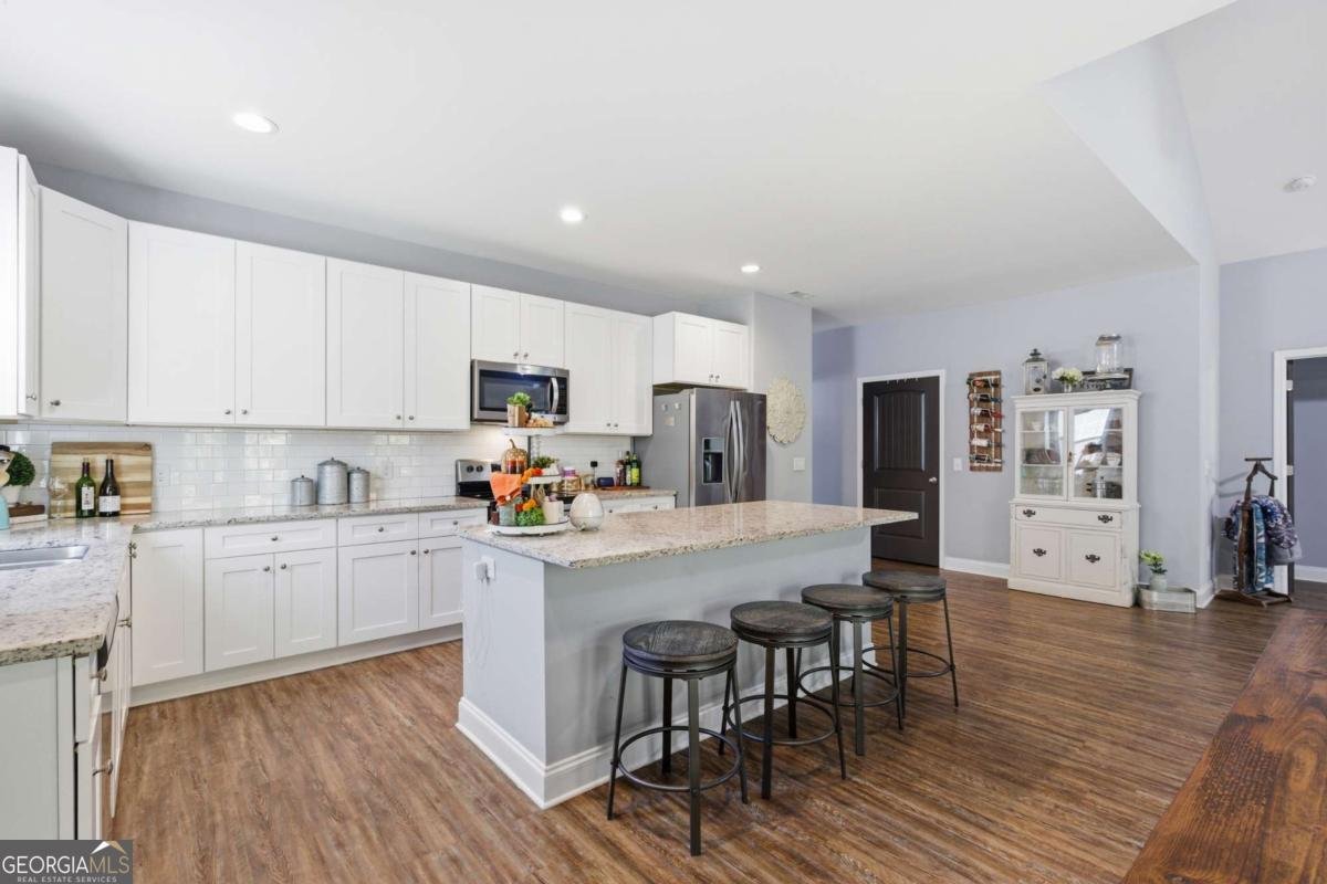 324 Highland Pointe Drive Alto - 12