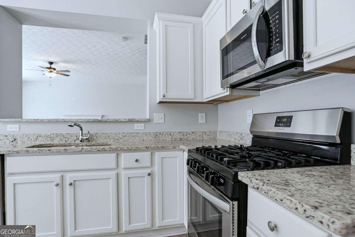 6041 Hemperly Road Atlanta - 17