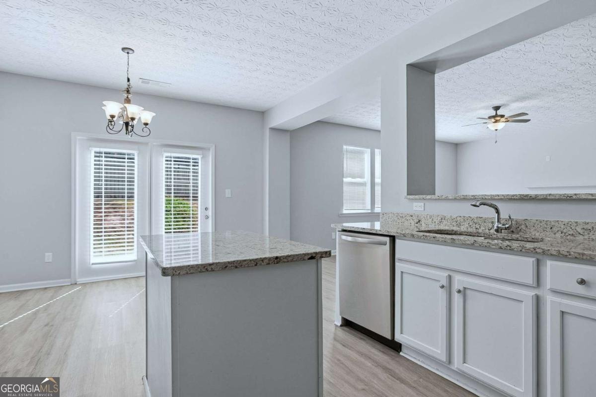 6041 Hemperly Road Atlanta - 18