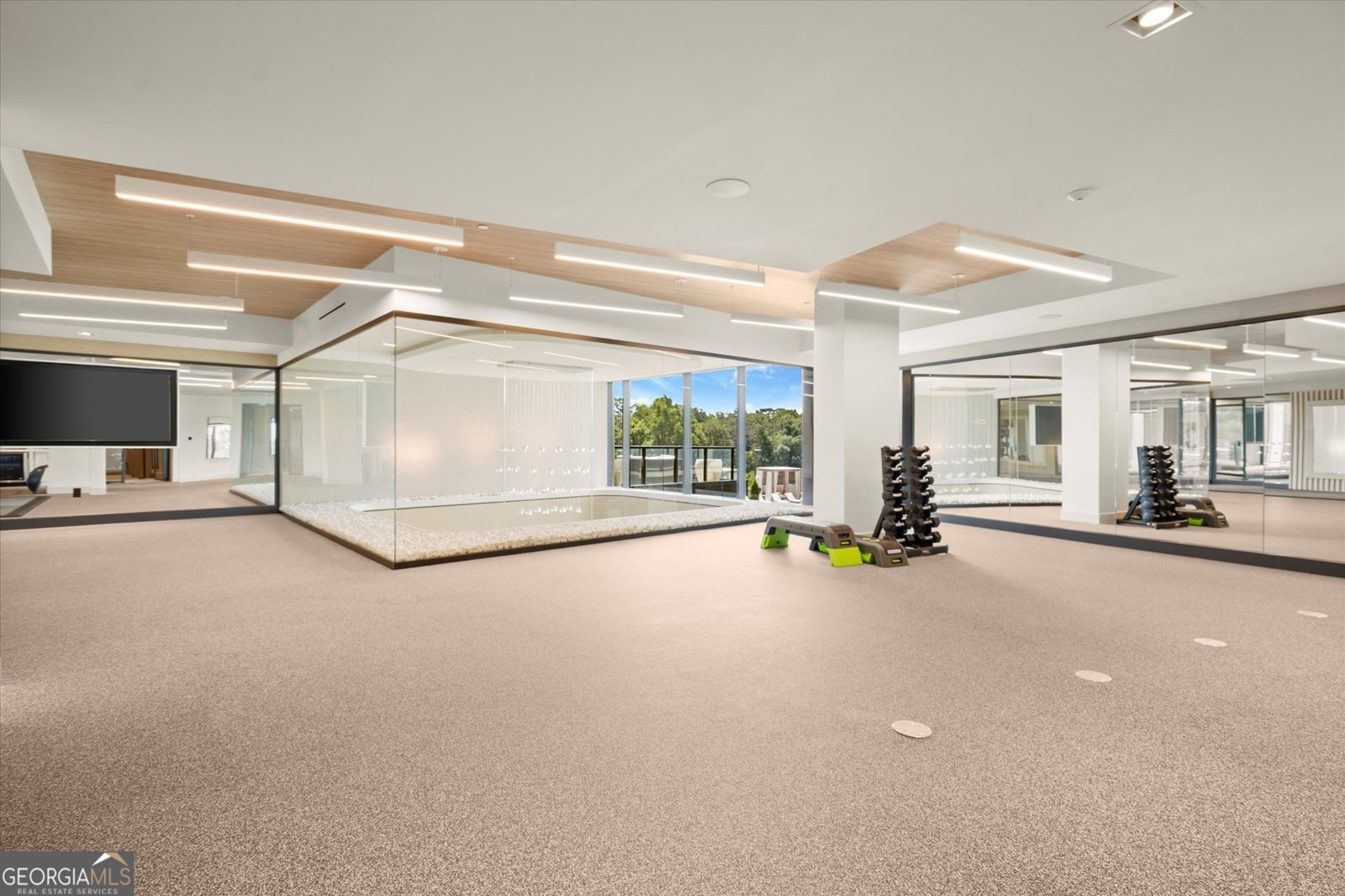 2425 Peachtree Road Atlanta - 41