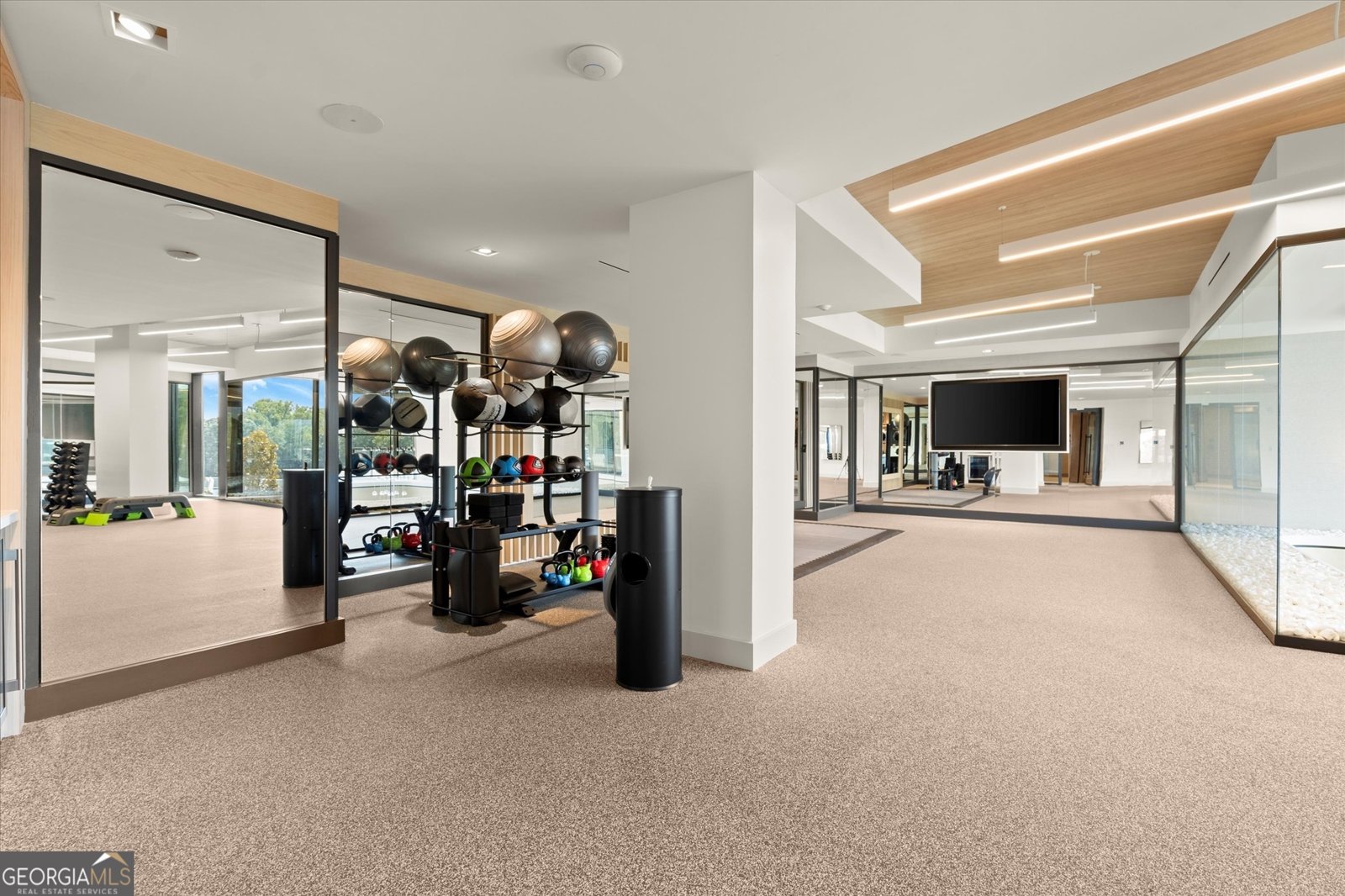 2425 Peachtree Road Atlanta - 42