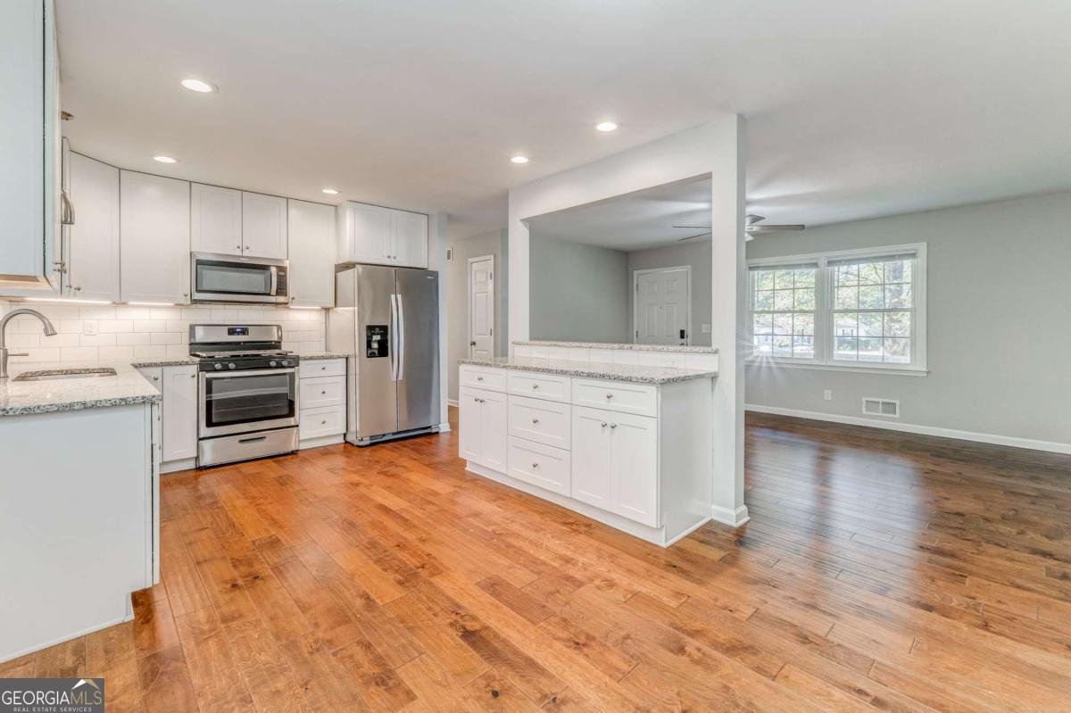 3016 Butler Creek Road Kennesaw - 43