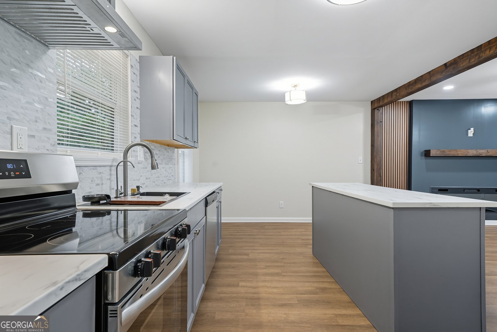 5420 Herndon Boulevard Morrow - 11