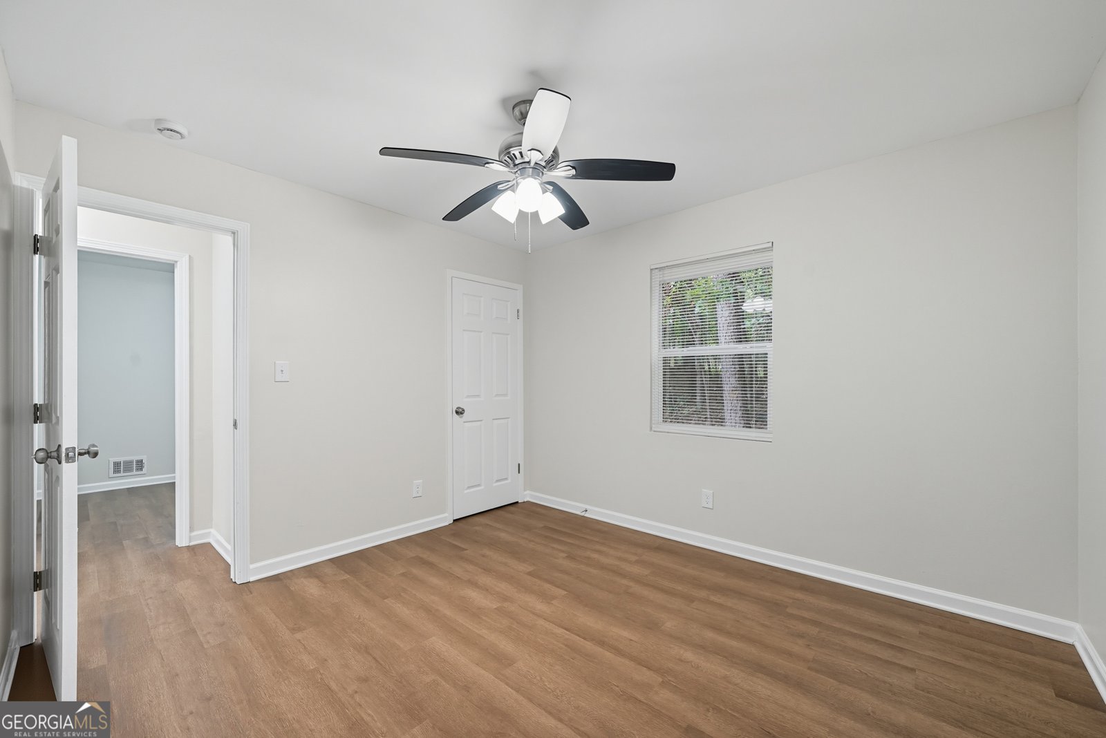 5420 Herndon Boulevard Morrow - 4