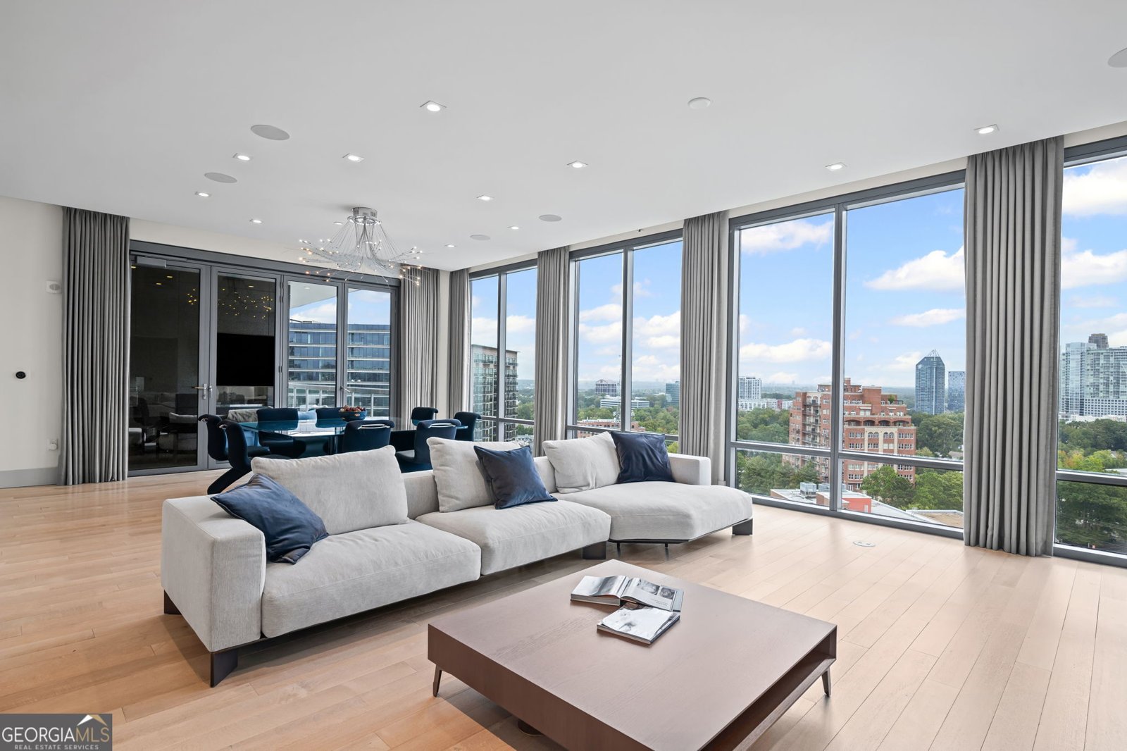 3107 Peachtree Road Atlanta - 21