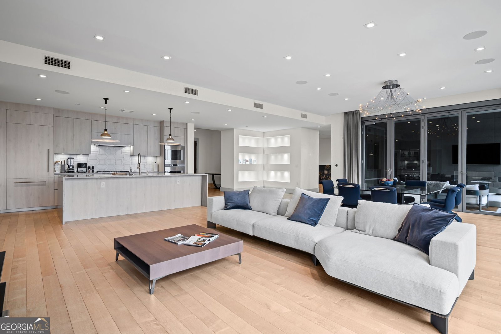 3107 Peachtree Road Atlanta - 22