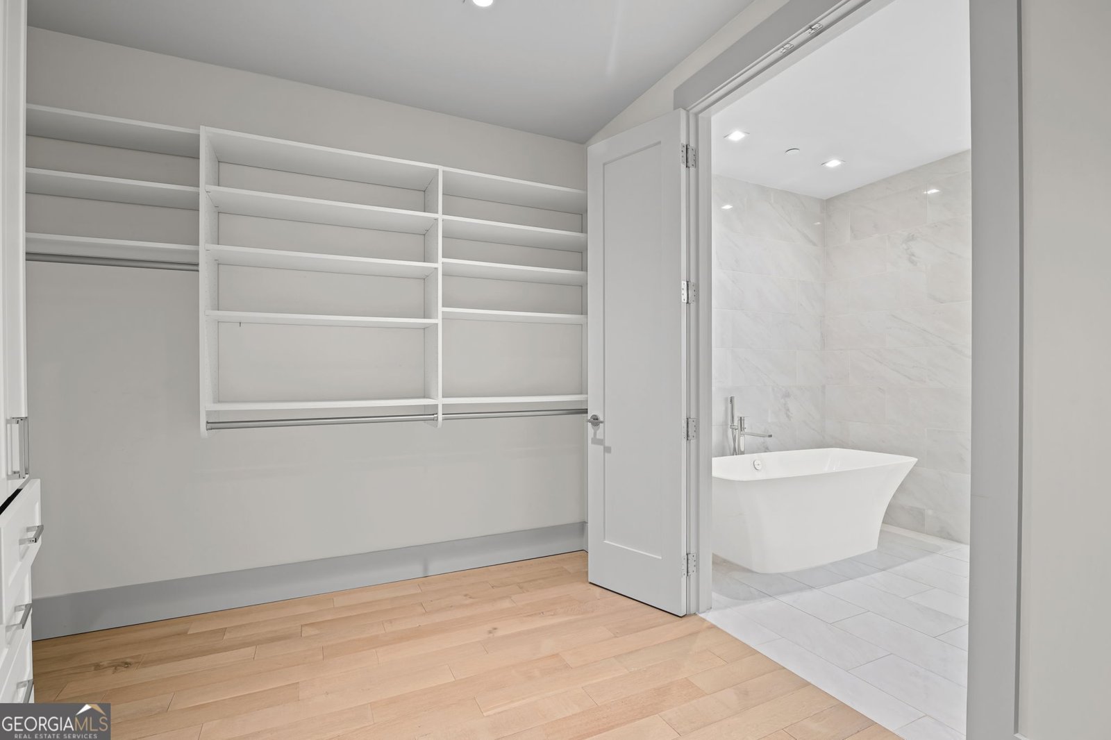 3107 Peachtree Road Atlanta - 29