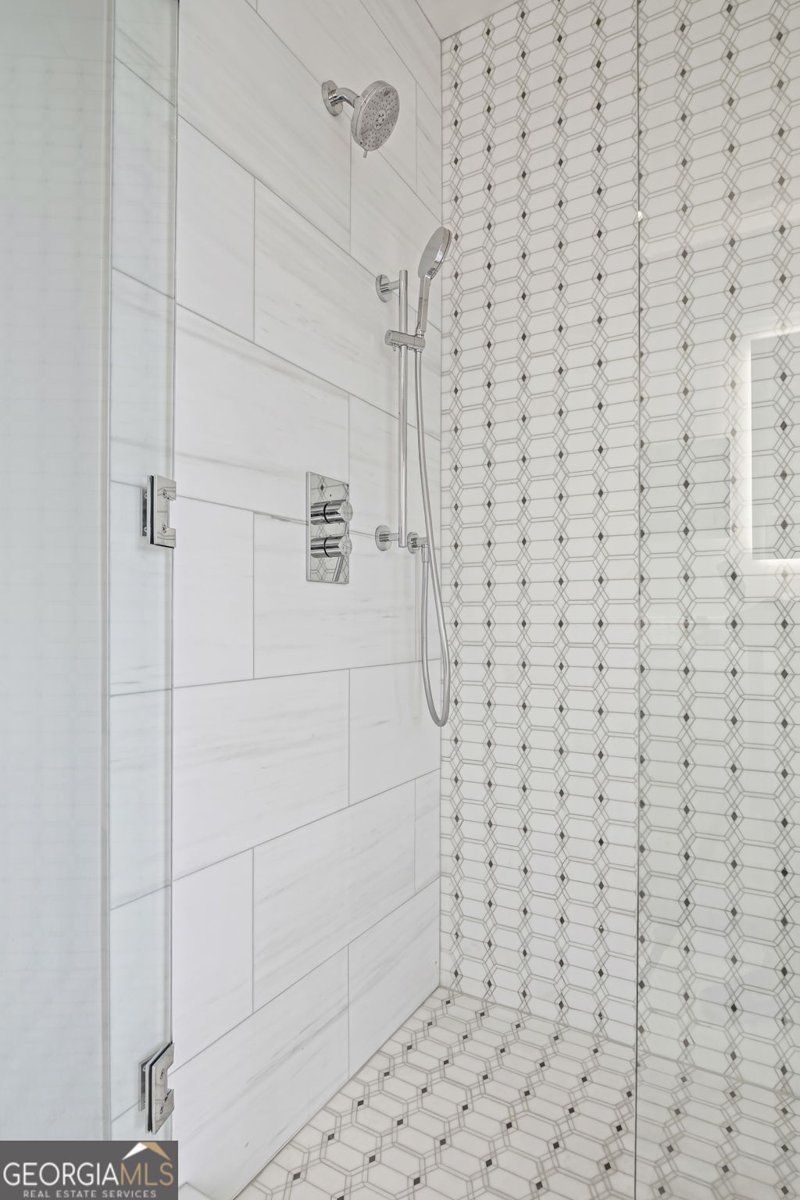 3107 Peachtree Road Atlanta - 38