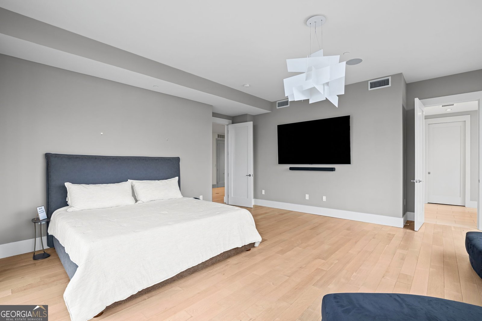 3107 Peachtree Road Atlanta - 46