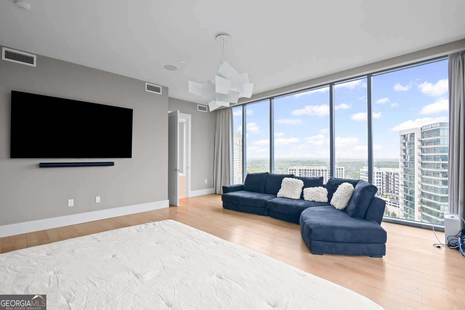 3107 Peachtree Road Atlanta - 47