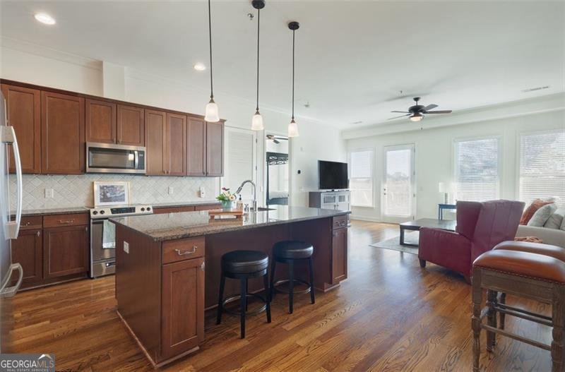 360 CHAMBERS Street Woodstock - 6