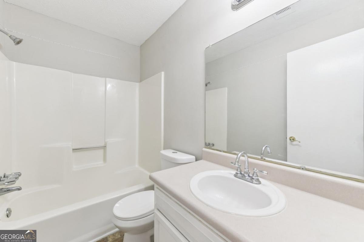 3918 Valley Brook Road Snellville - 3