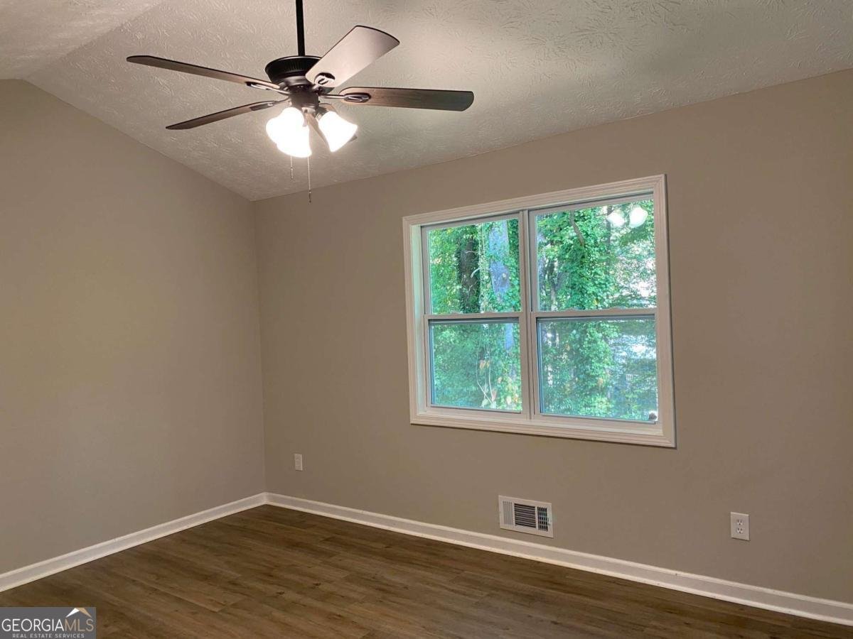 1413 Silver Lake Drive Norcross - 13