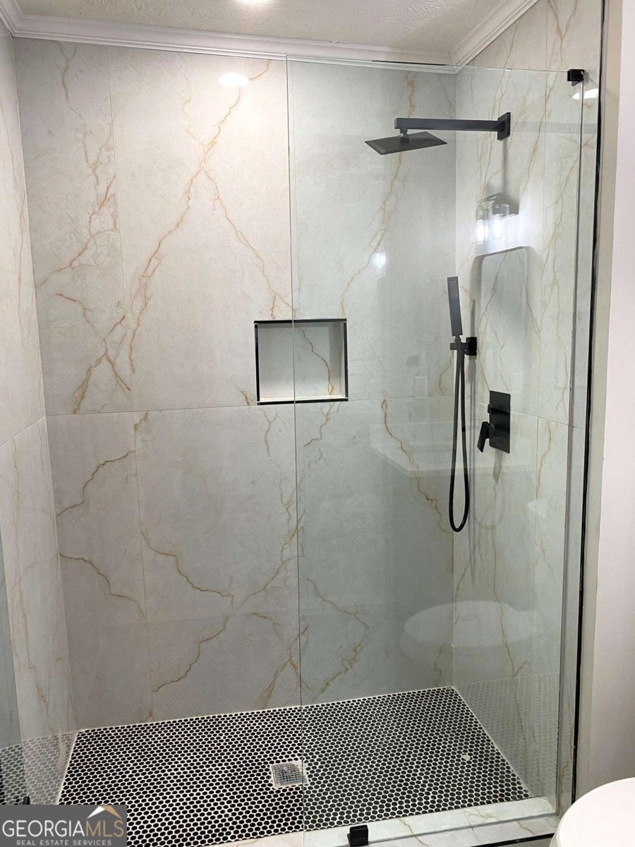 1413 Silver Lake Drive Norcross - 19