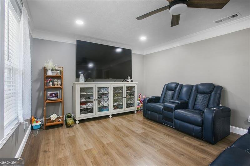 2001 RAYMONDS Drive Loganville - 18