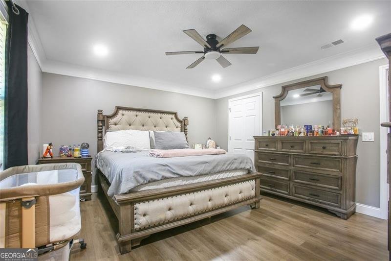 2001 RAYMONDS Drive Loganville - 24