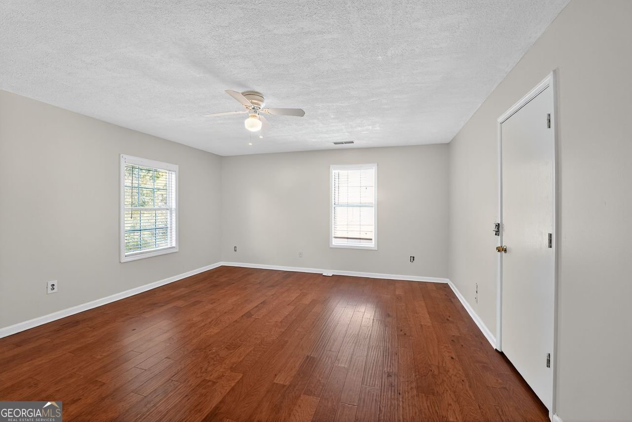 353 JODECO STATION Circle Stockbridge - 10