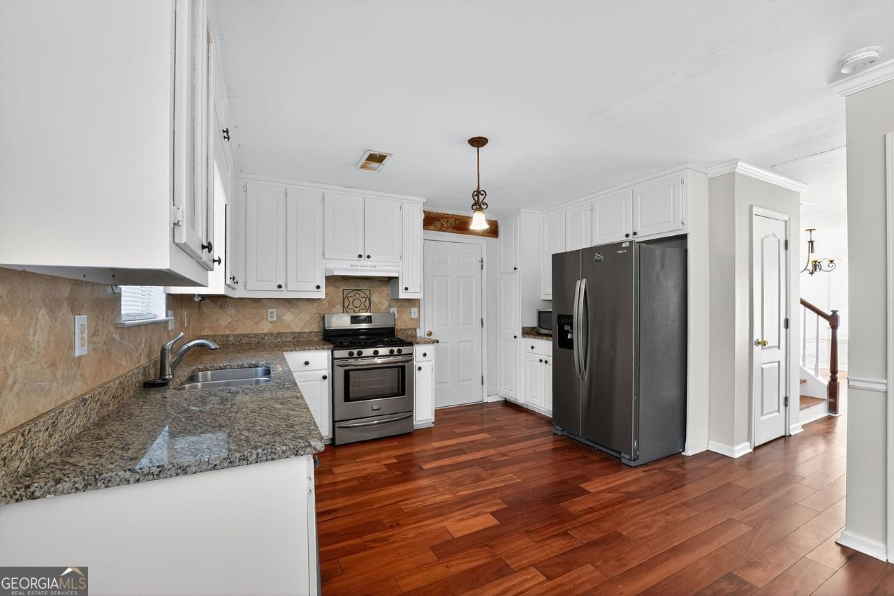 353 JODECO STATION Circle Stockbridge - 2