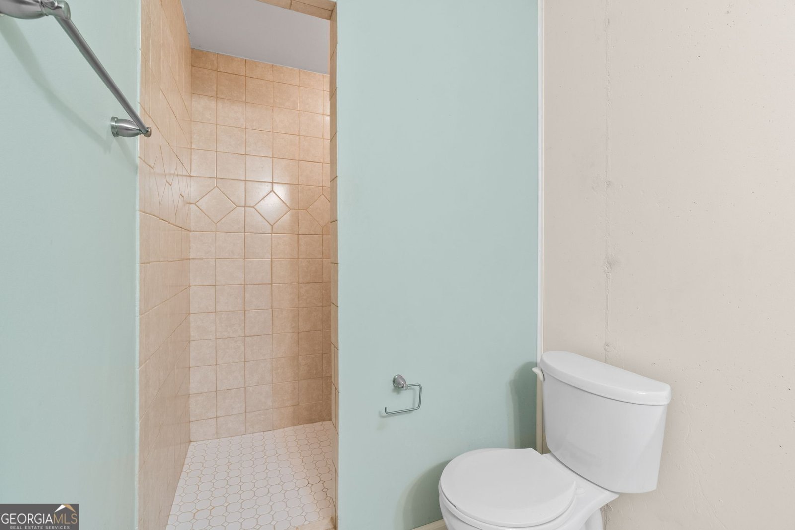 2436 Thompson Mill Road Gainesville - 28