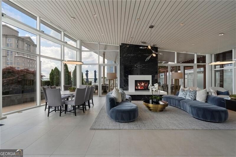 3325 Piedmont Road Atlanta - 22