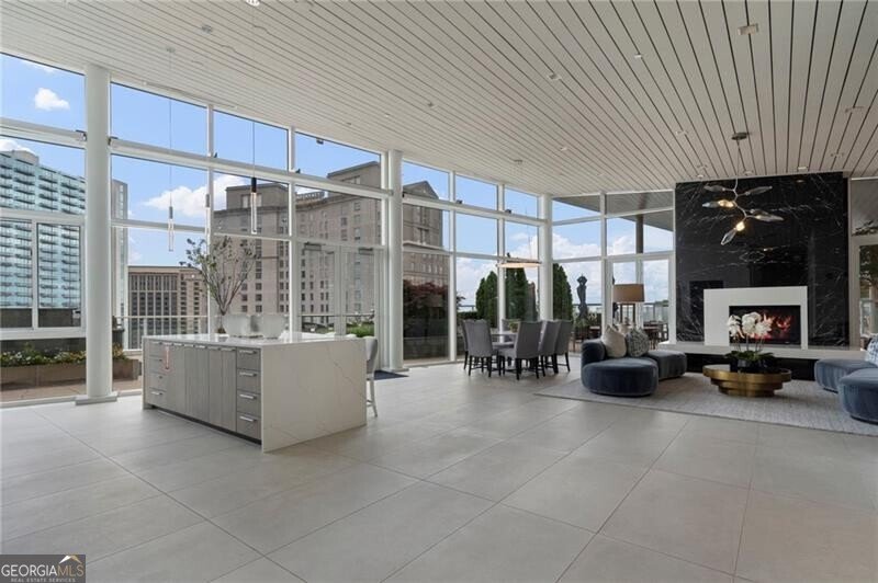 3325 Piedmont Road Atlanta - 24