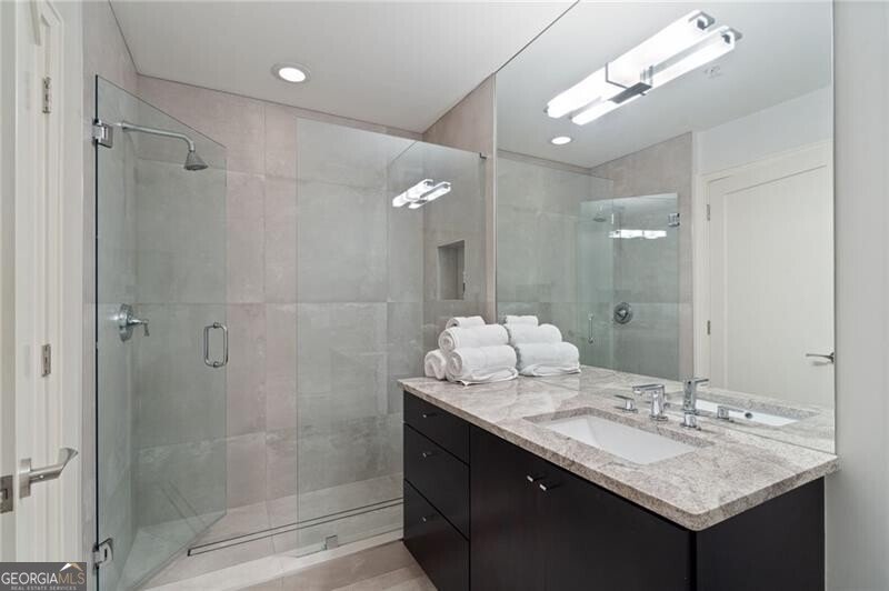 3325 Piedmont Road Atlanta - 33