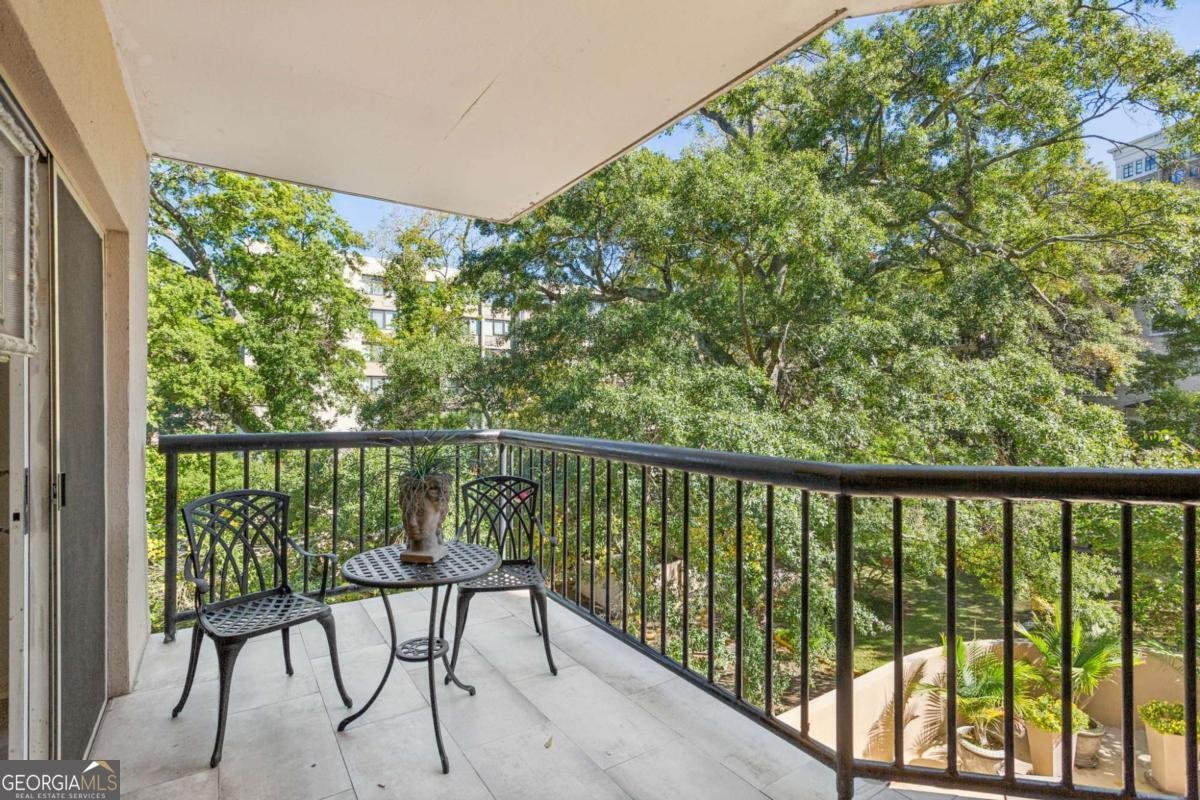 1 Biscayne Drive Atlanta - 18