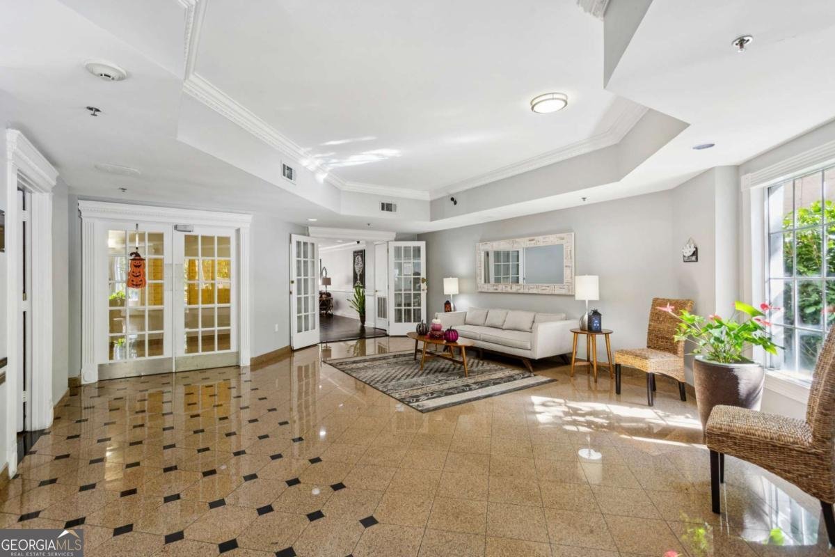 1 Biscayne Drive Atlanta - 19