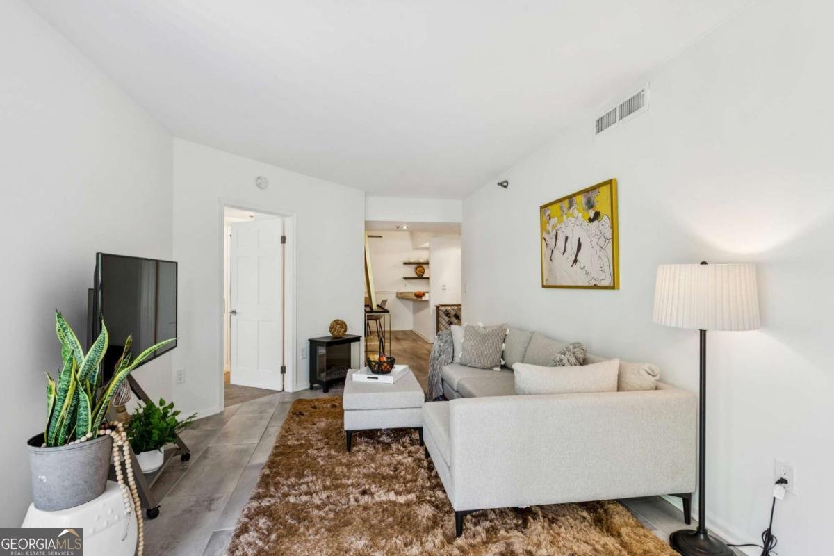 1 Biscayne Drive Atlanta - 4