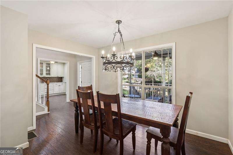 7670 Rose Lane Cumming - 9