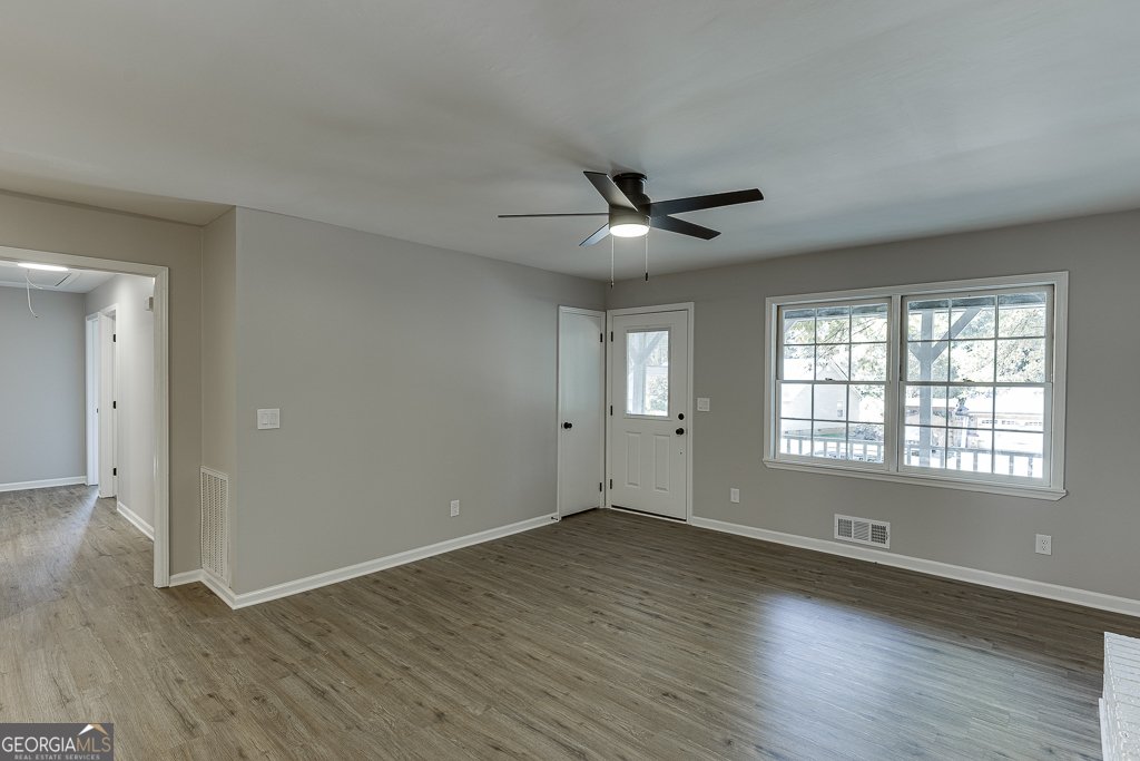 5837 Meadow View Lane Flowery Branch - 10