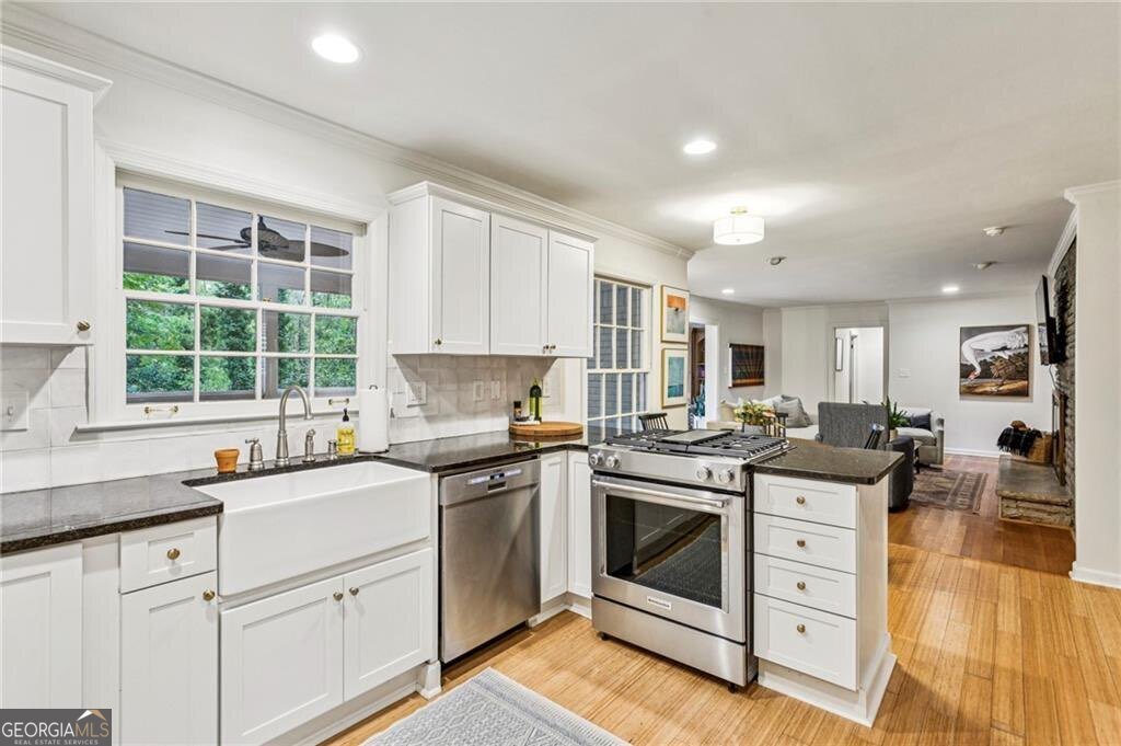 141 Laurel Forest Circle Atlanta - 13