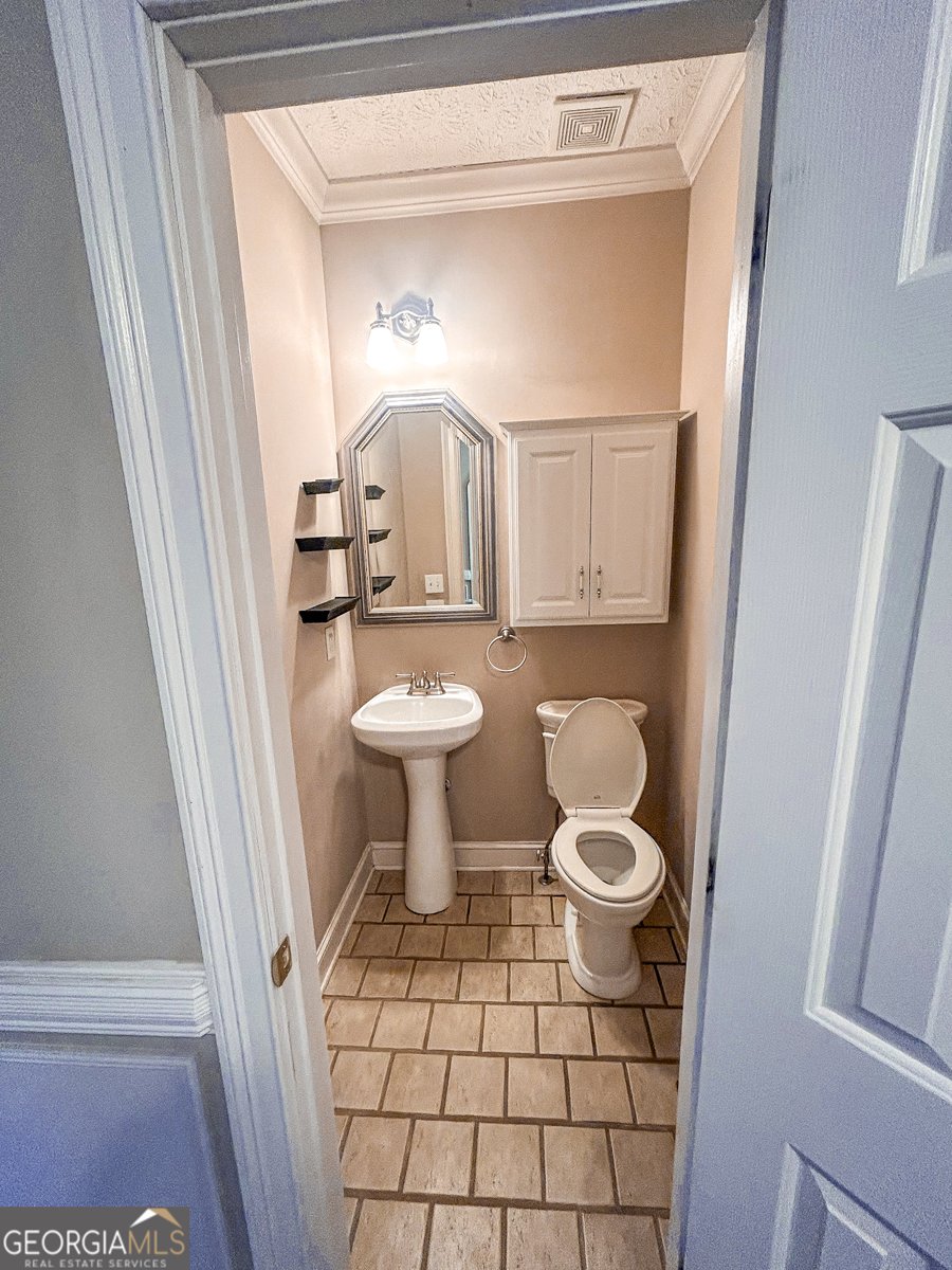 1136 Cole Lake rd. Dallas - 11