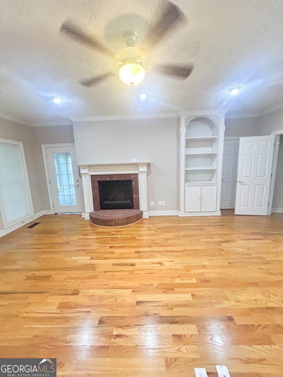 1136 Cole Lake rd. Dallas - 16