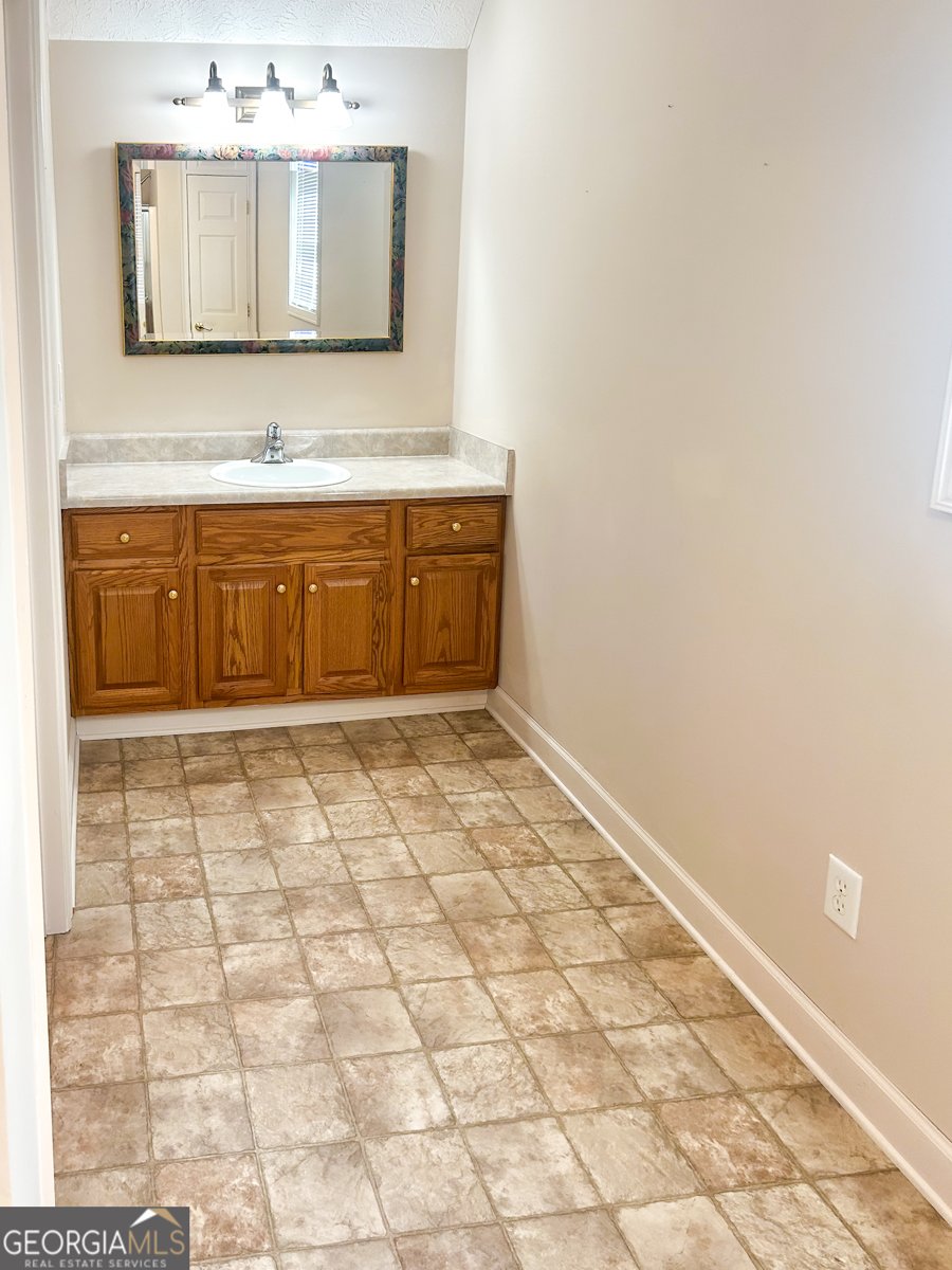 1136 Cole Lake rd. Dallas - 31