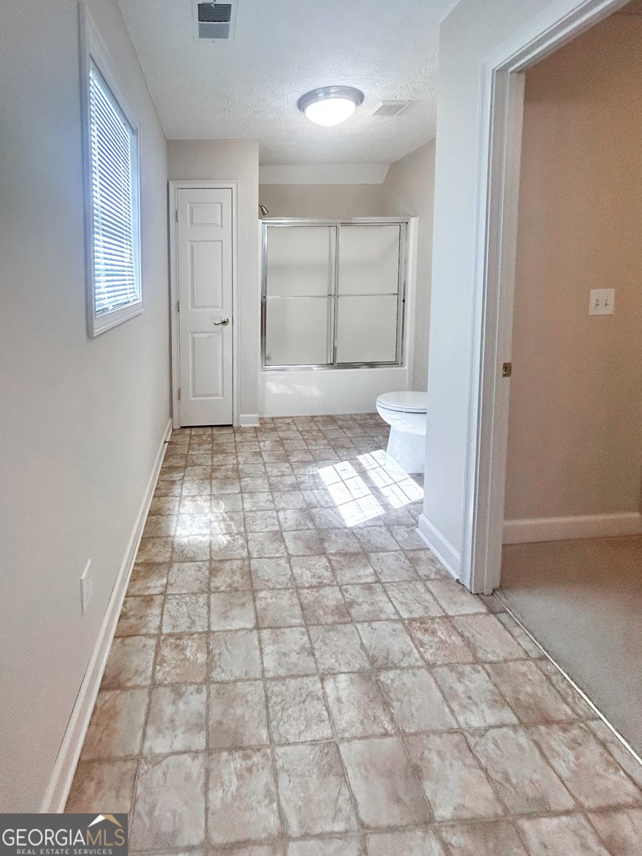 1136 Cole Lake rd. Dallas - 33