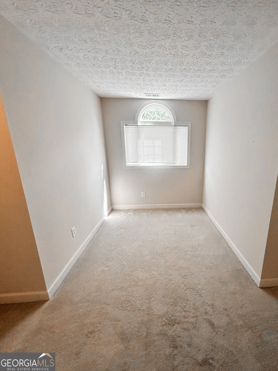 1136 Cole Lake rd. Dallas - 36