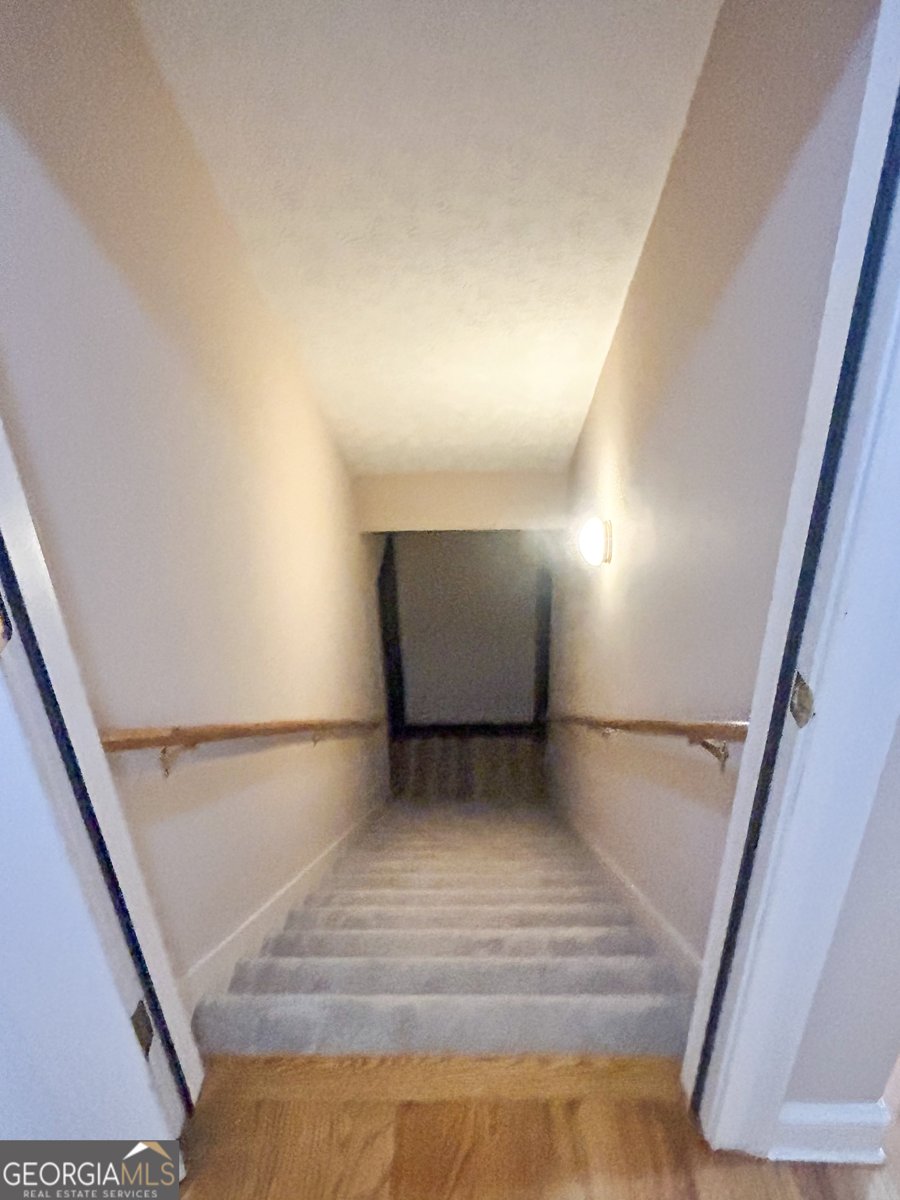 1136 Cole Lake rd. Dallas - 45