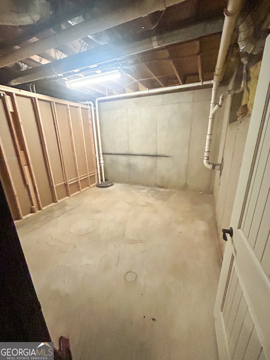 1136 Cole Lake rd. Dallas - 6