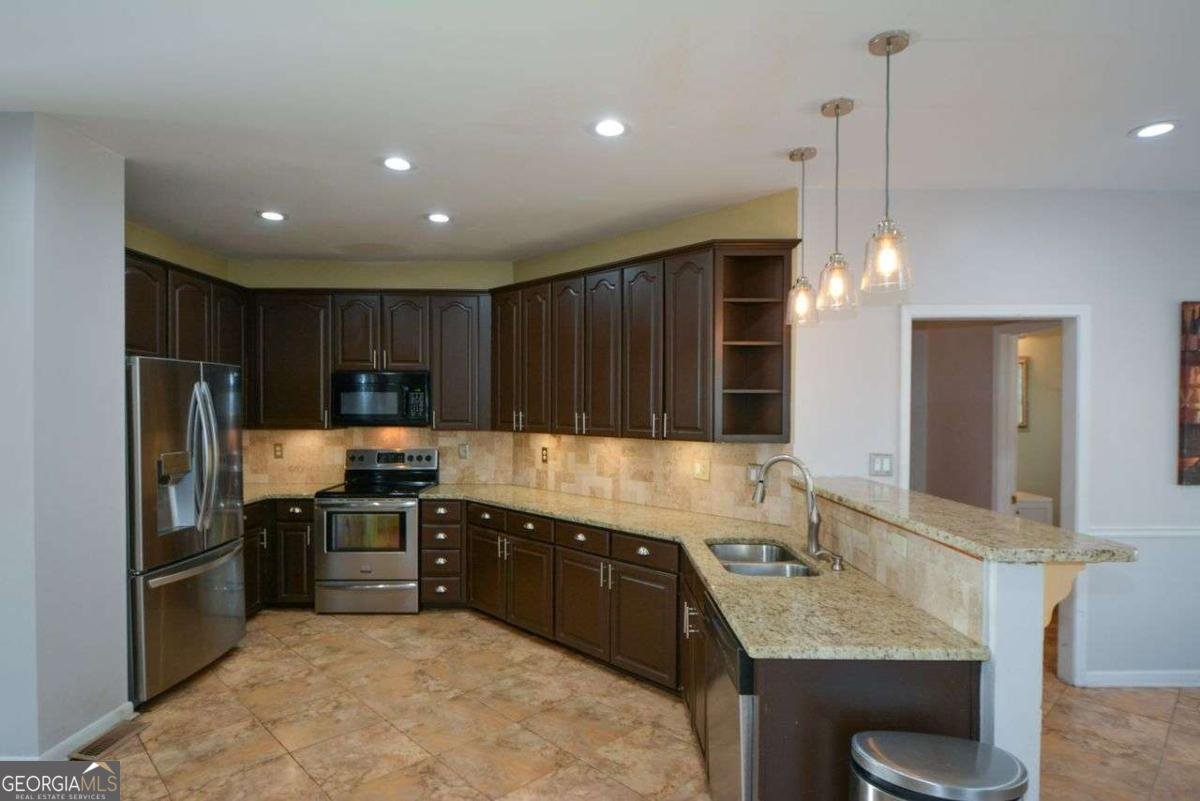 103 Ashwood Court Stockbridge - 10