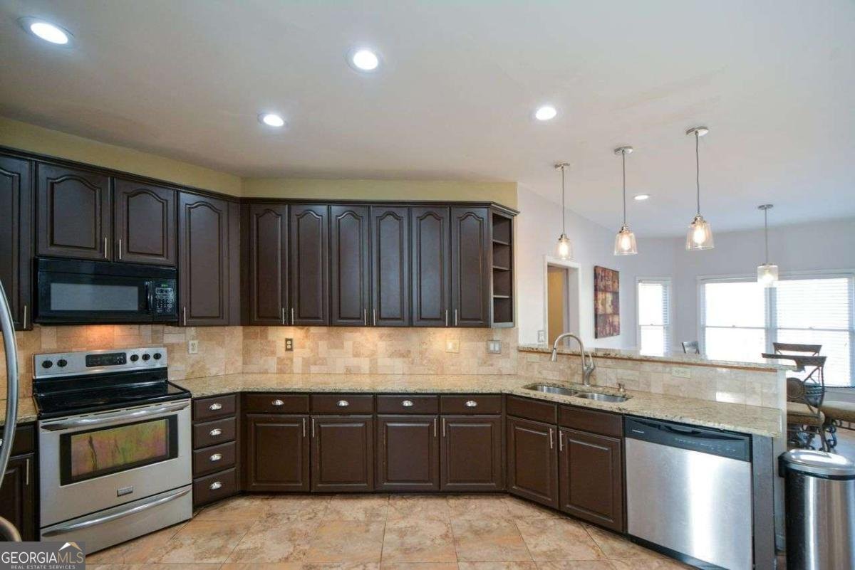 103 Ashwood Court Stockbridge - 11