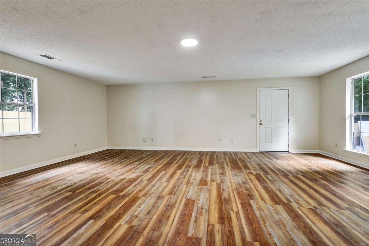 6211 Ward Road Union City - 10