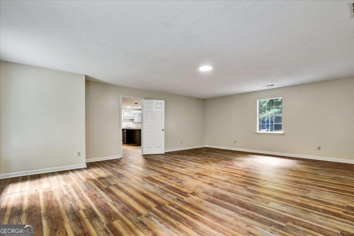 6211 Ward Road Union City - 13