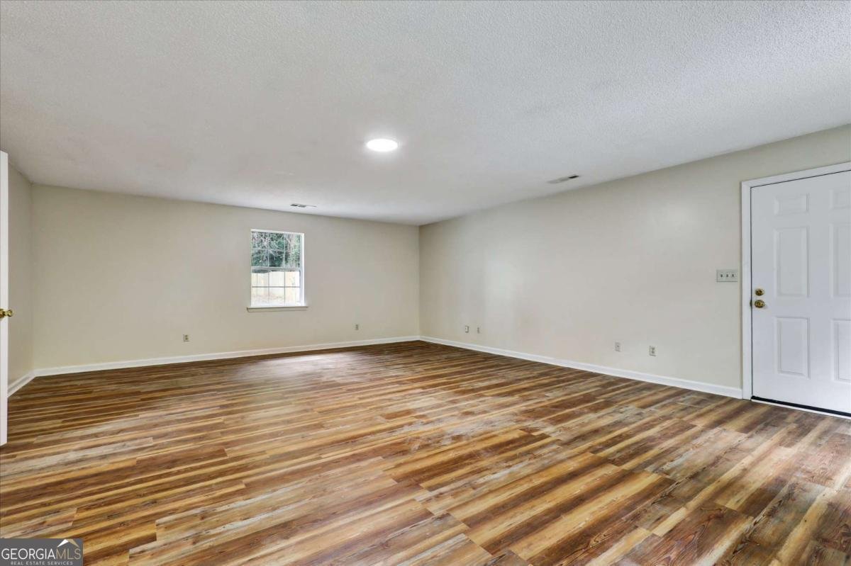 6211 Ward Road Union City - 14