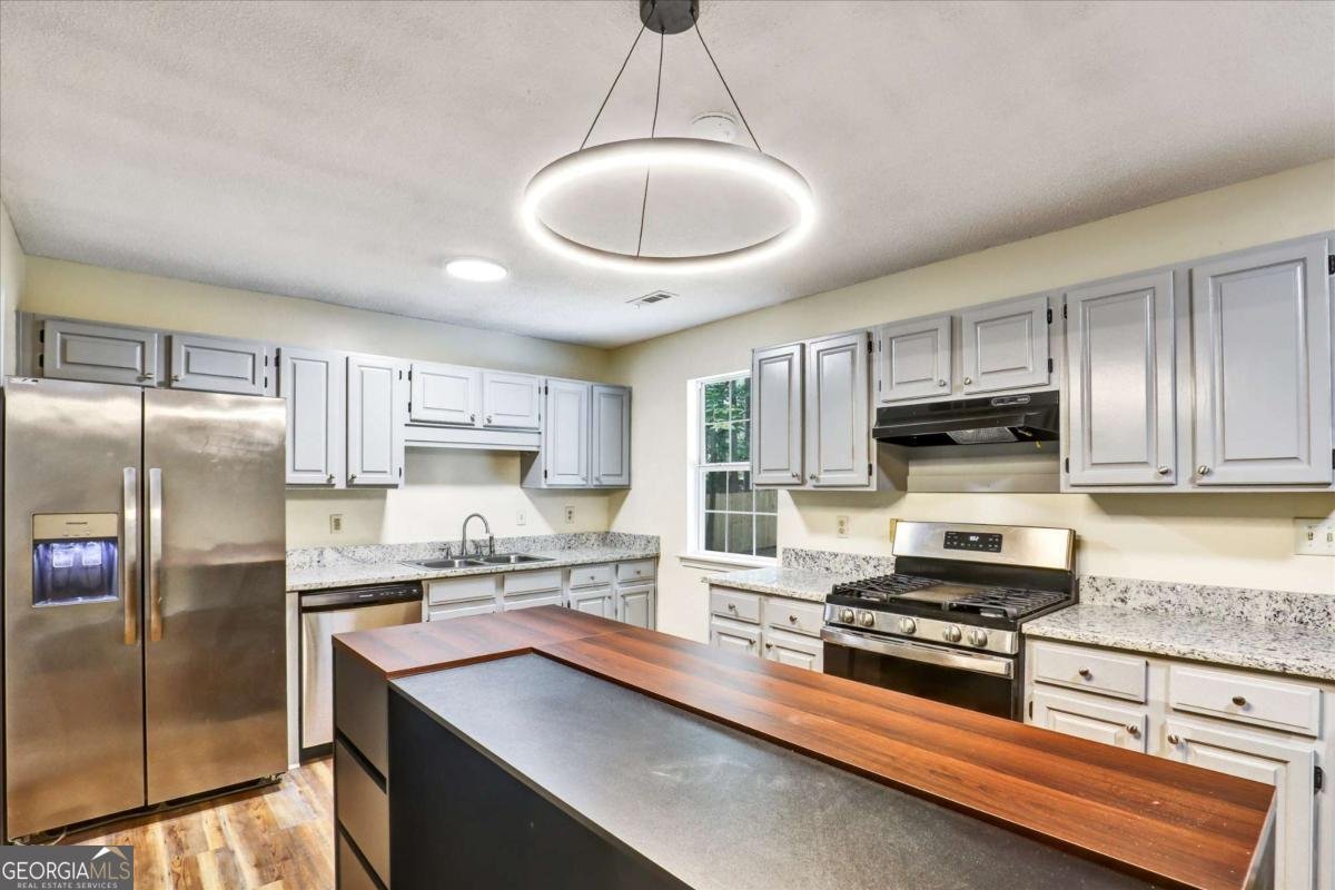 6211 Ward Road Union City - 9